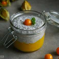 Przepis na Kokosowy pudding chia z musem z mango 