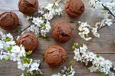 Przepis na Pełnoziarniste babeczki czekoladowe z płatków owsianych