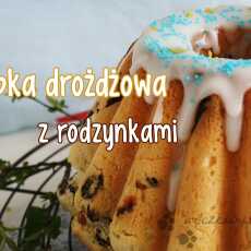 Przepis na Babka drożdżowa z rodzynkami