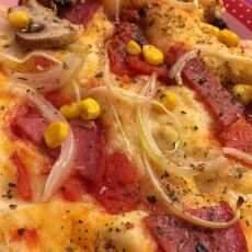 Przepis na Pizza domowa z salami