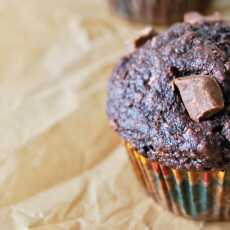 Przepis na Pełnoziarniste muffinki bananowo-czekoladowe