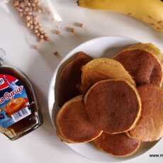 Przepis na Pancakes z ciecierzycy (bez cukru, glutenu i laktozy)