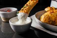 Przepis na Breadsticks with Homemade Pizza Sauce and Homemade Ranch Recipe