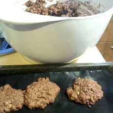 Przepis na Czekoladowe ciasteczka owsiane z siemieniem i słonecznikiem