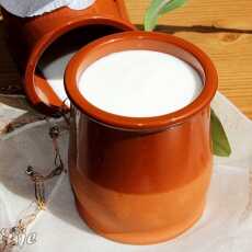 Przepis na Jogurt domowy w 10 minut (z mleka zwierzęcego lub roślinnego)