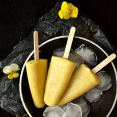 Przepis na Zdrowe lody z mango i banana. Na patyku.