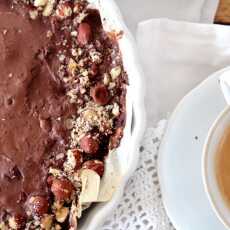 Przepis na Tarta czekoladowa z orzechami laskowymi, bez cukru i glutenu 