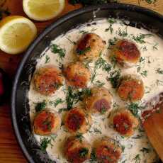 Przepis na Klopsiki z łososia w sosie koperkowym / Salmon Meatballs in Creamy Dill Sauce