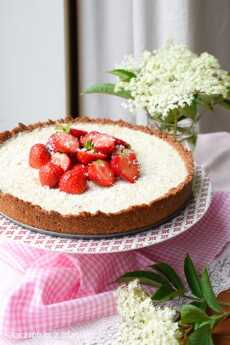 Przepis na Kokosowa tarta z truskawkami (bez glutenu i laktozy)