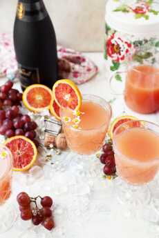 Przepis na Kombucha Grapefruit Cocktail