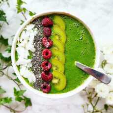 Przepis na Green smoothie bowl. 