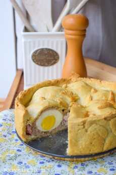 Przepis na Pie z boczkiem i jajkami