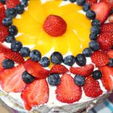 Przepis na Błyskawiczny tort śmietanowo-owocowy