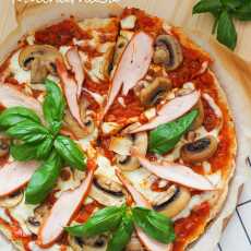 Przepis na Pizza dietetyczna na owsianym spodzie z kurczakiem