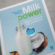 Przepis na Recenzja - 'Milk power' Mercedes Blasco