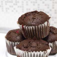 Przepis na Muffinki z kakao i czerwoną porzeczką - pycha