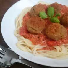 Przepis na Spaghetti z wege pulpetami w sosie pomidorowym; LAF 2017