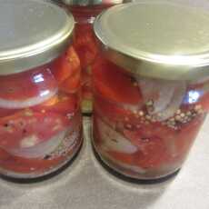Przepis na Pomidory z cebulką na zimę