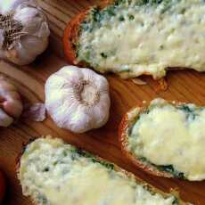 Przepis na Czosnkowe bagietki z serem / Cheesy Garlic Bread
