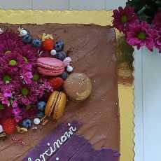 Przepis na Truflowe ciasto z Cointreau, kremem waniliowym i świeżymi malinami