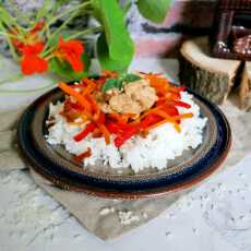 Przepis na Ryż z kurczakiem i warzywami