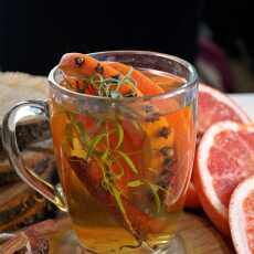 Przepis na Herbata z grejpfrutem i rozmarynem
