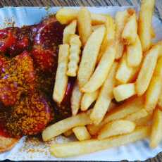 Przepis na Currywurst – sprawdzone miejsce w Berlinie