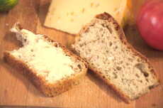 Przepis na Szybki chleb orkiszowo- pszenny na drożdżach