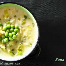 Przepis na Zupa misz-masz (z kalarepą, porem, boczniakami i zielonym groszkiem)