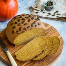 Przepis na Razowy chleb dyniowy