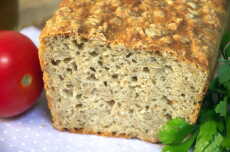 Przepis na Najprostszy chleb pszenny na drożdżach z płatkami owsianymi