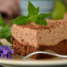 Przepis na Ciasto czekoladowo rumowe z delikatnym kremem 