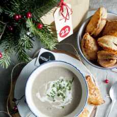 Przepis na Krem z pieczarek i pierożki z ciasta francuskiego