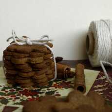 Przepis na Świąteczne kruche ciasteczka - szybki pomysł na prezent!