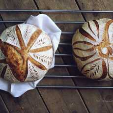 Przepis na Chleb pszenno razowy na zakwasie