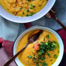 Przepis na Imbirowy krem z marchewki z tahini 