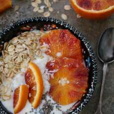 Przepis na Idealne śniadanie - czerwone pomarańcze z jogurtem