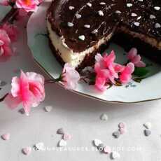 Przepis na Tort Walentynkowy czekoladowo - kokosowy