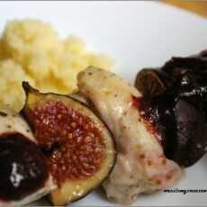 Przepis na Drobiowy szaszłyk ze świeżymi figami i sosem pieprzowo-sliwkowym