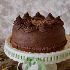 Przepis na Tort śmietanowo- czekoladowy z wiśniami i truflą 