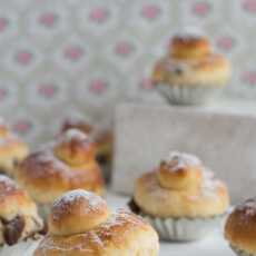 Przepis na BRIOCHE (BRIOSZKI) Z KAWAŁKAMI CZEKOLADY