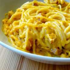 Przepis na Spaghetti z przepysznym sosem dyniowym (z curry)
