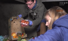 Przepis na Garbage-to-plate dining – drogie jedzenie z tanich śmieci