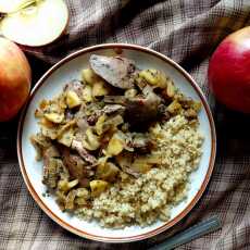 Przepis na Quinoa i królicza wątróbka z jabłkami, cebulką i majerankiem