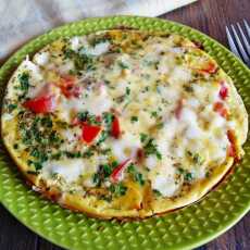 Przepis na Omlet z mozzarellą i pomidorem