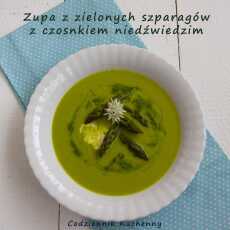 Przepis na Zupa z zielonych szparagów z czosnkiem niedźwiedzim.