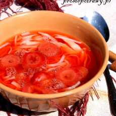 Przepis na Zupa truskawkowo-rabarbarowa z cynamonem