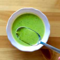 Przepis na Zupa krem z zielonego groszku z mozzarellą