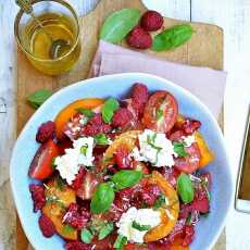 Przepis na Sałatka z pomidorami i malinami