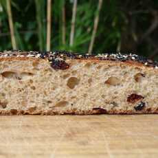 Przepis na Chleb pszenny razowy z serem pleśniowym i żurawiną